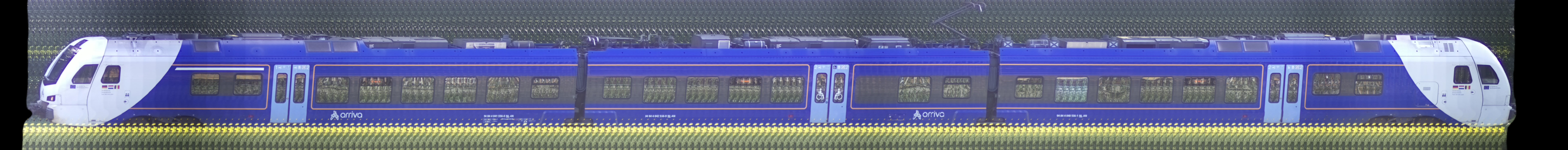 There should be a train photo here :'(