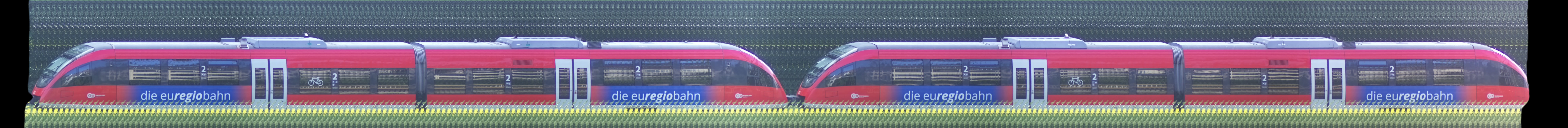 There should be a train photo here :'(