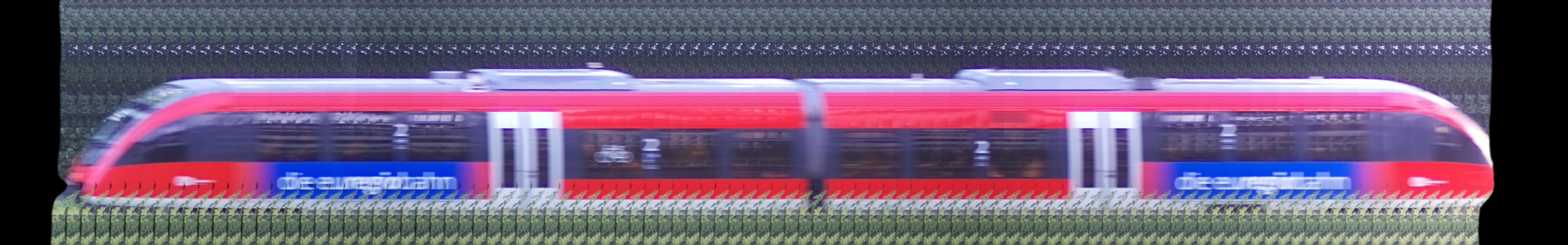 There should be a train photo here :'(