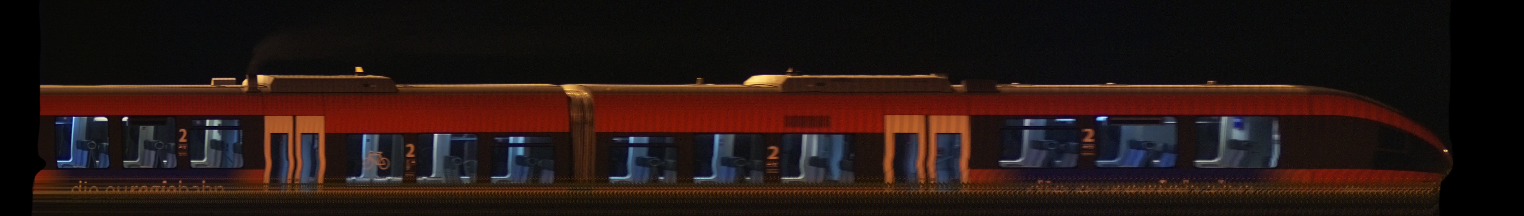 There should be a train photo here :'(