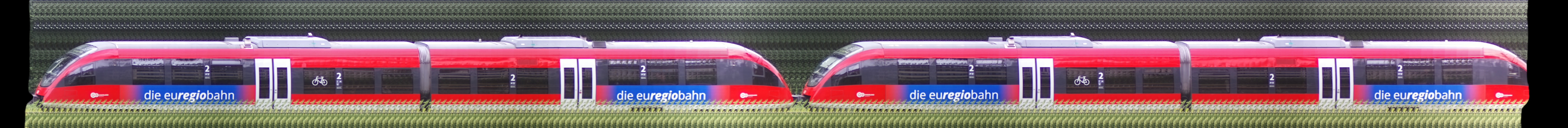 There should be a train photo here :'(