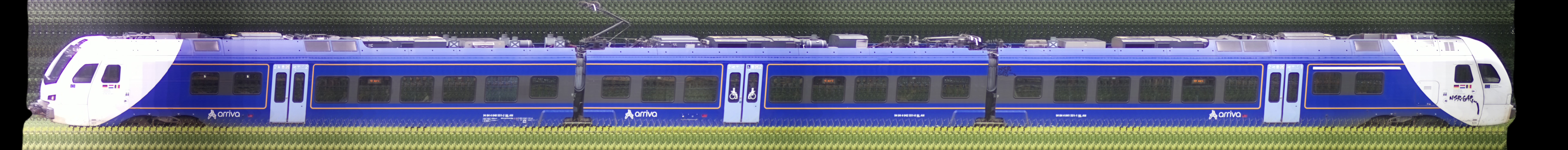 There should be a train photo here :'(