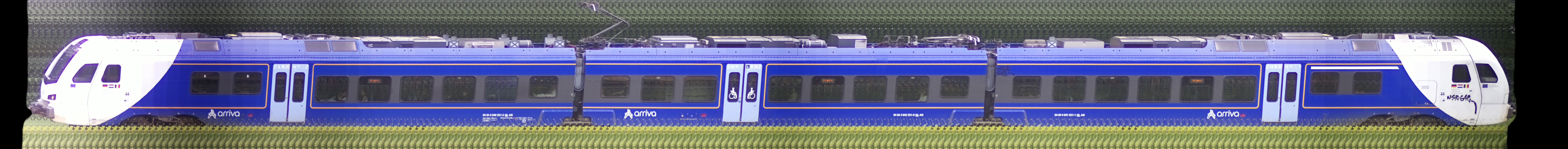 There should be a train photo here :'(