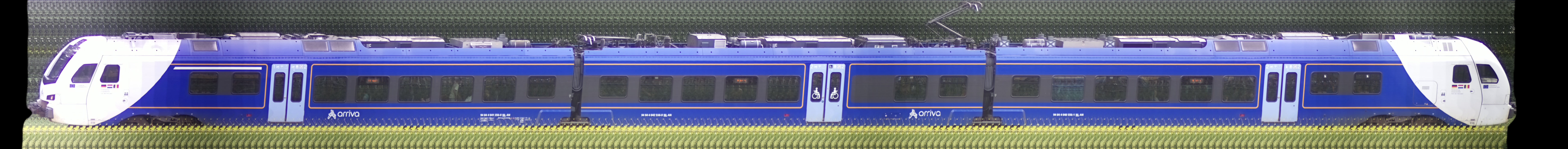 There should be a train photo here :'(