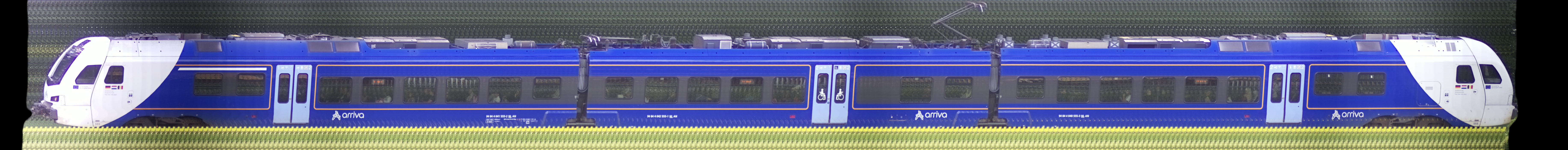 There should be a train photo here :'(