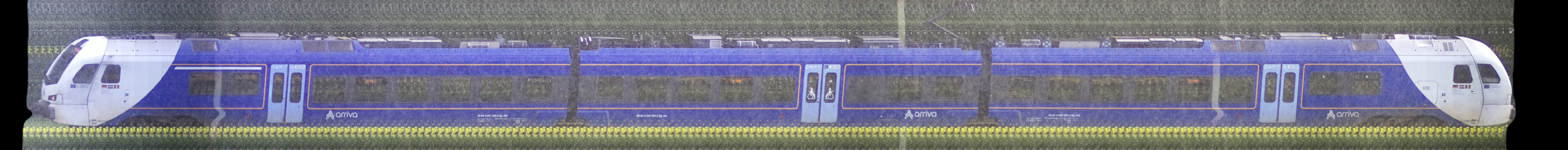 There should be a train photo here :'(