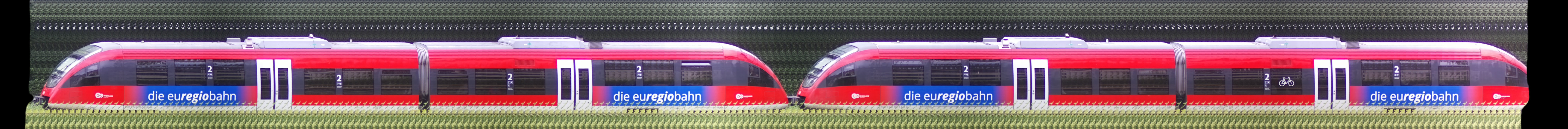 There should be a train photo here :'(
