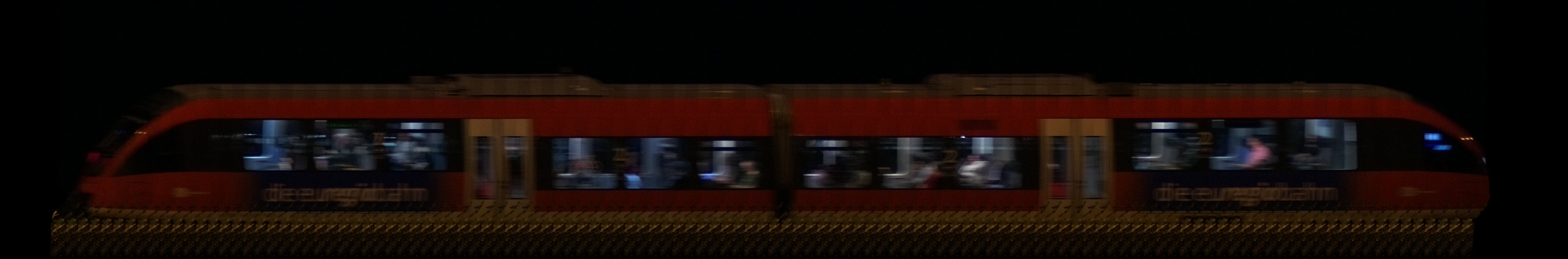 There should be a train photo here :'(