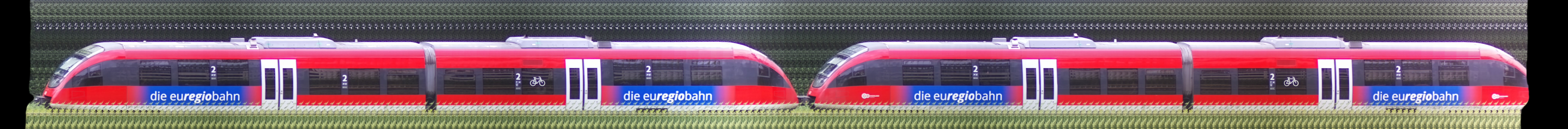 There should be a train photo here :'(