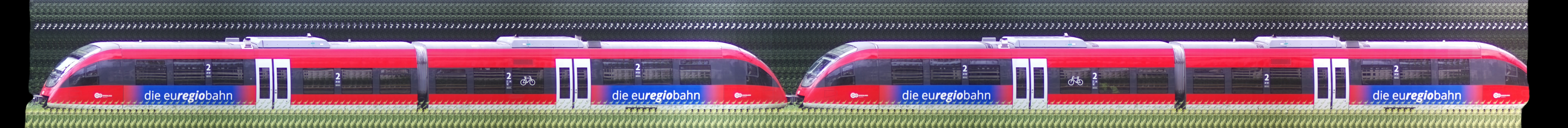There should be a train photo here :'(