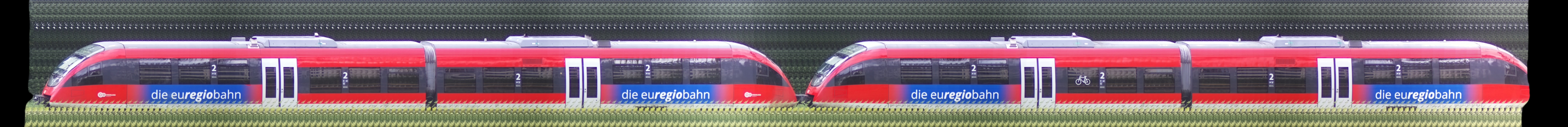 There should be a train photo here :'(