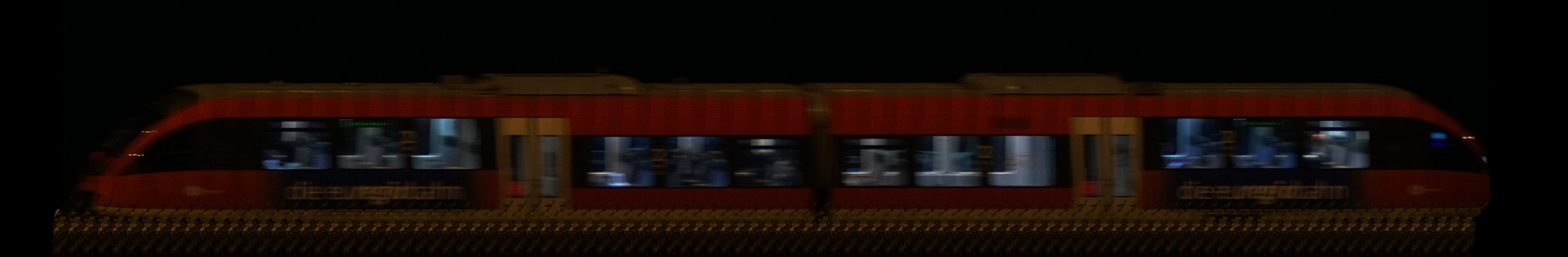 There should be a train photo here :'(