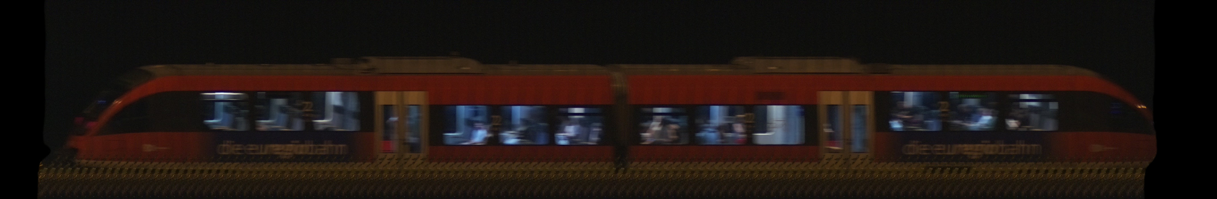 There should be a train photo here :'(