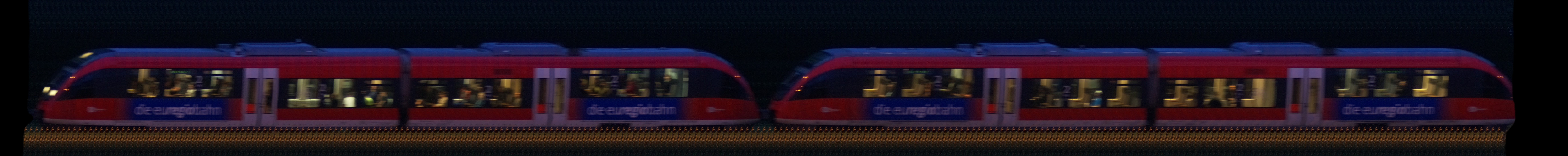 There should be a train photo here :'(