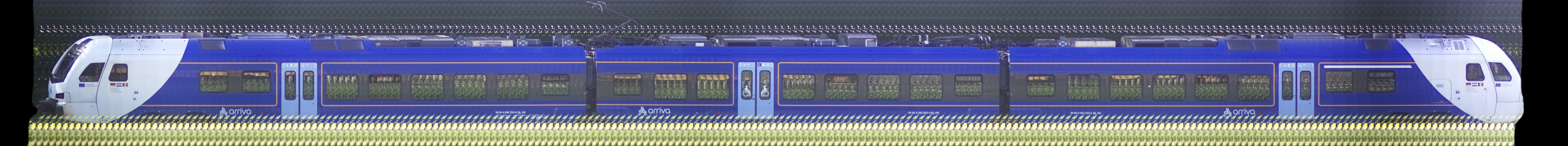 There should be a train photo here :'(