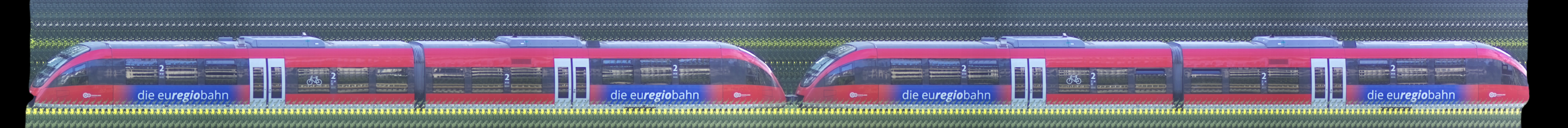 There should be a train photo here :'(