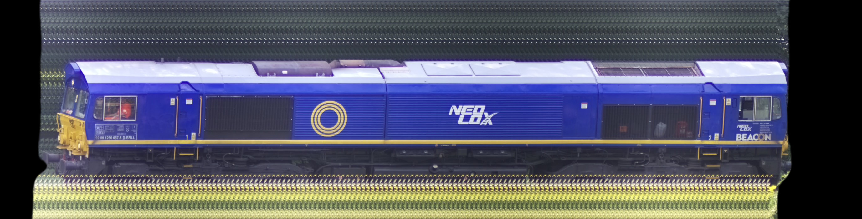 There should be a train photo here :'(