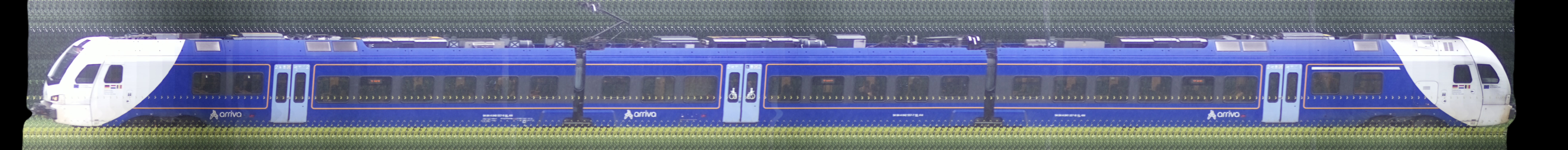 There should be a train photo here :'(