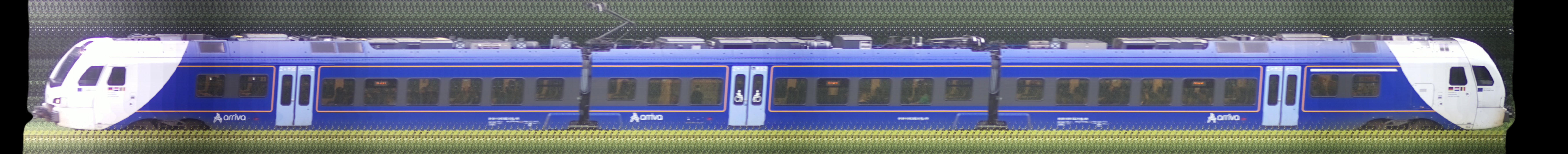 There should be a train photo here :'(