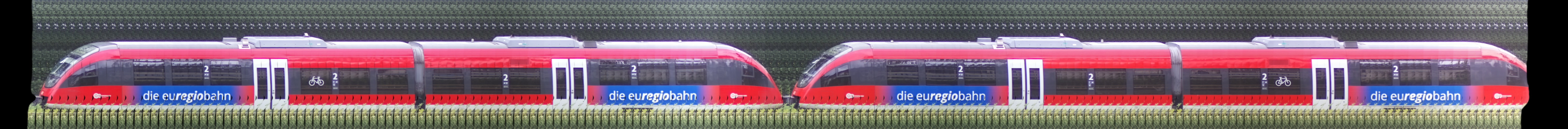 There should be a train photo here :'(