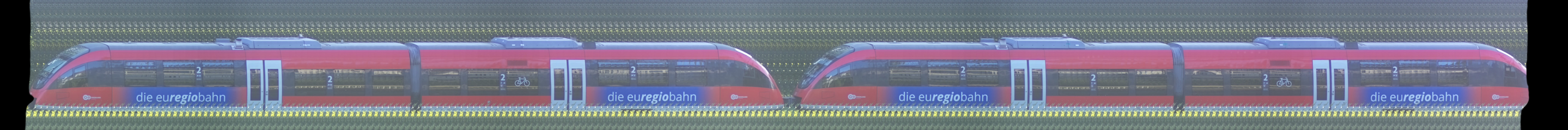 There should be a train photo here :'(