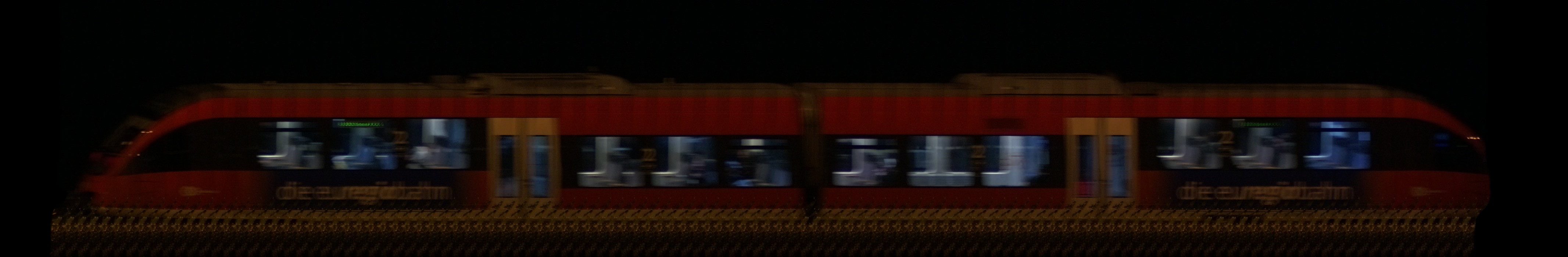 There should be a train photo here :'(