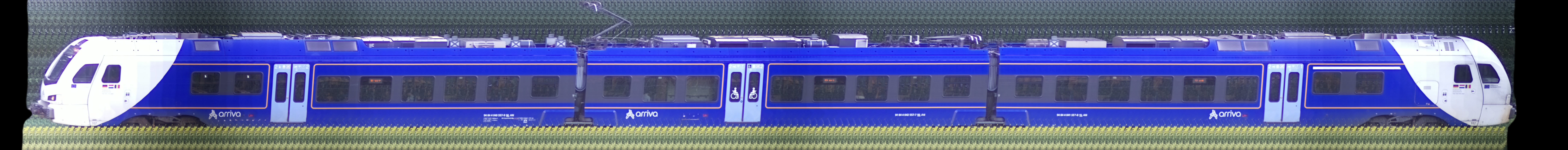 There should be a train photo here :'(