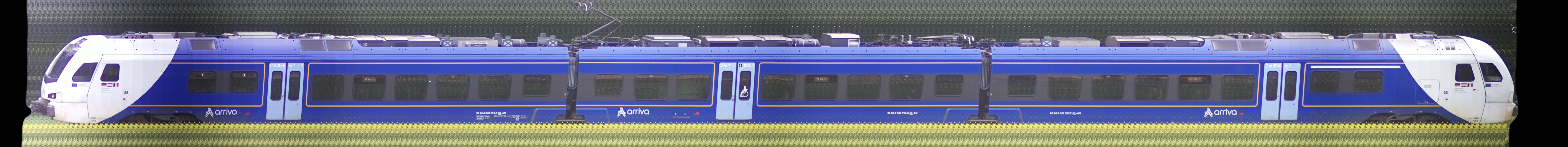 There should be a train photo here :'(