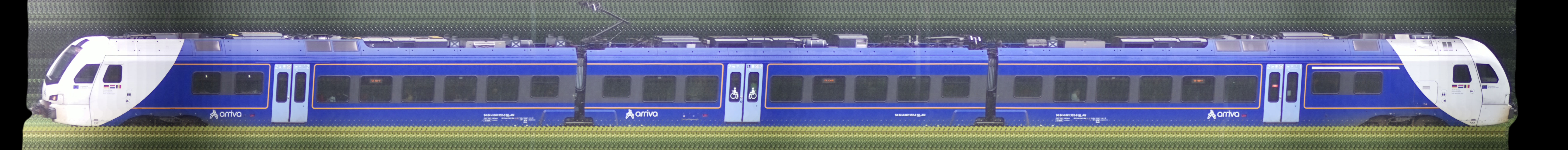 There should be a train photo here :'(