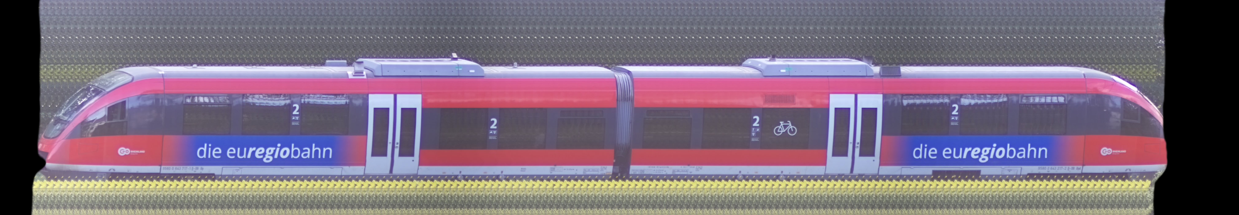 There should be a train photo here :'(