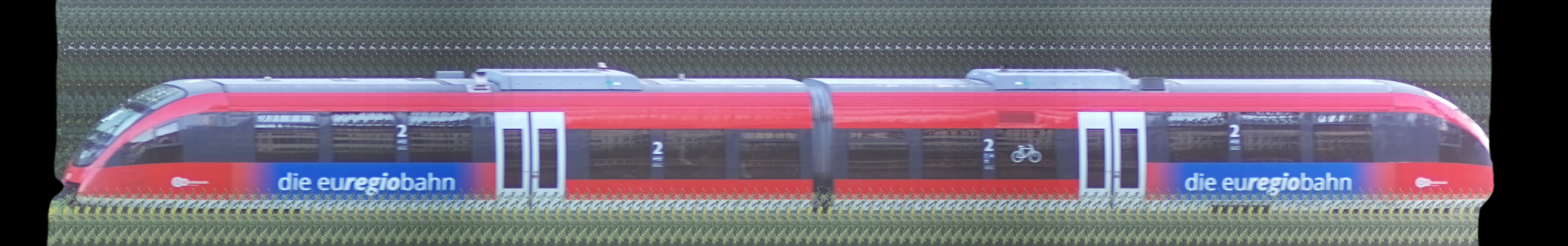 There should be a train photo here :'(