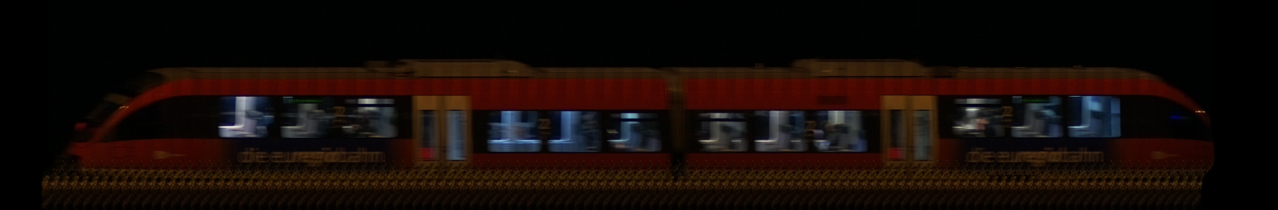 There should be a train photo here :'(