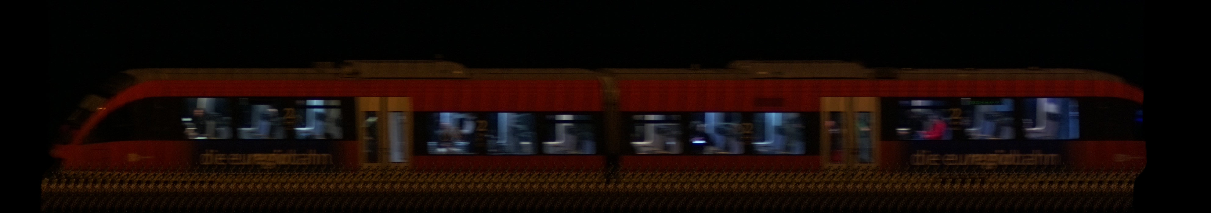There should be a train photo here :'(