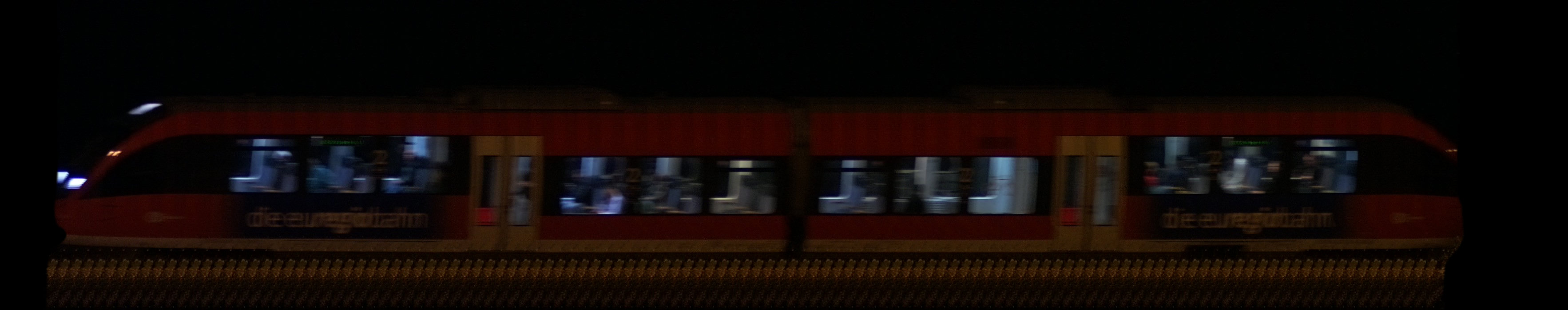 There should be a train photo here :'(