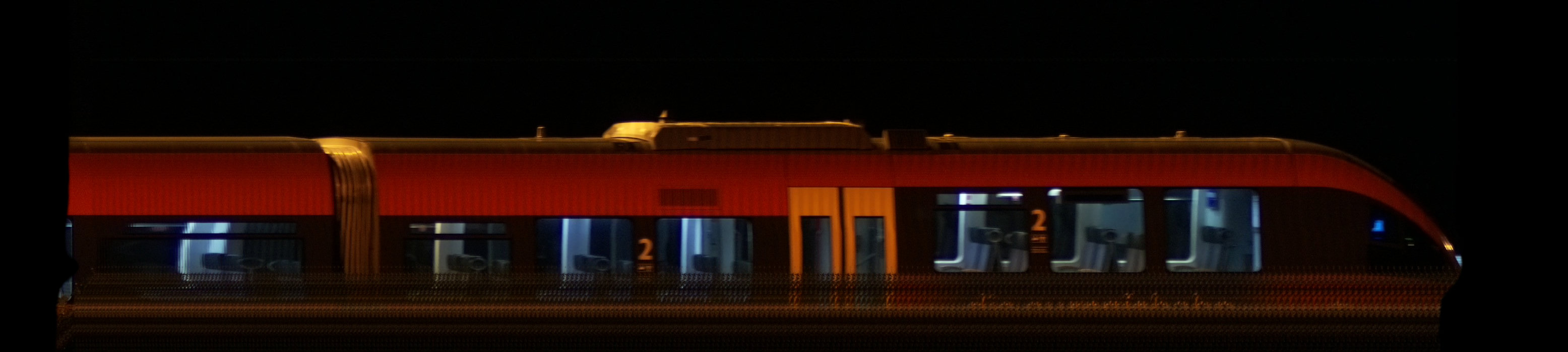 There should be a train photo here :'(