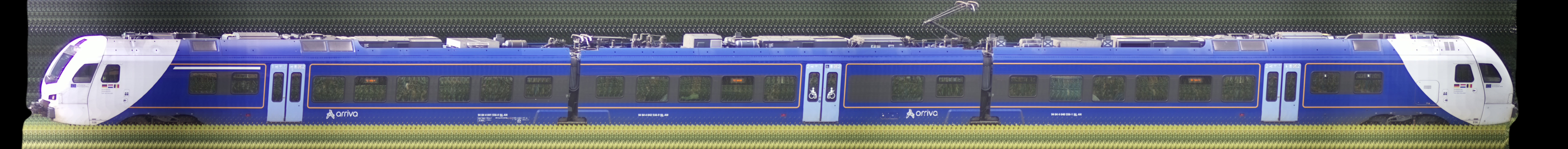 There should be a train photo here :'(