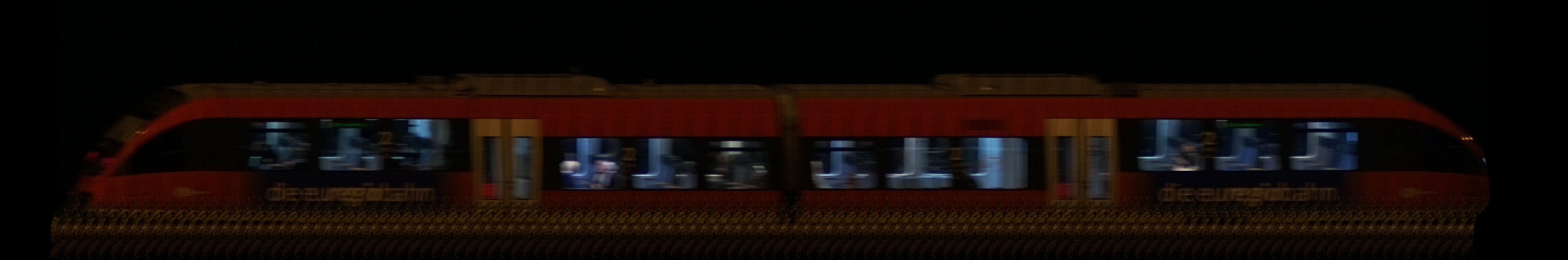 There should be a train photo here :'(