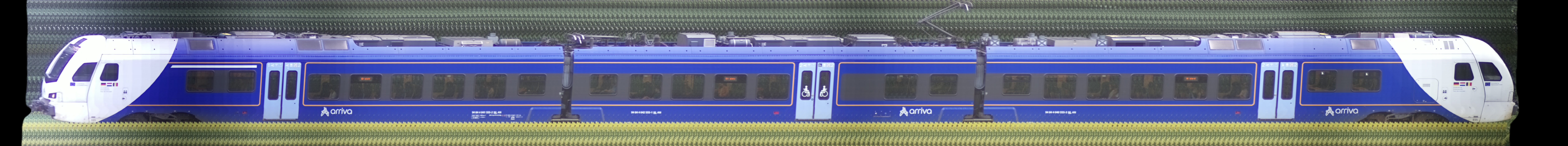 There should be a train photo here :'(