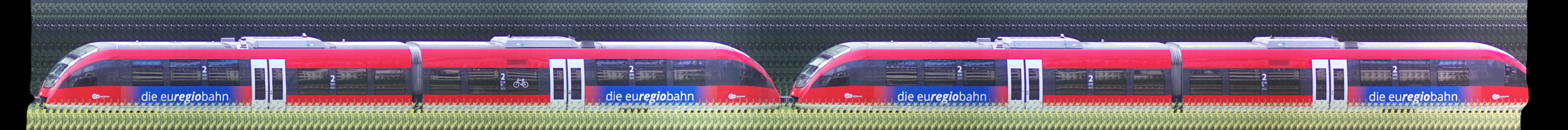 There should be a train photo here :'(