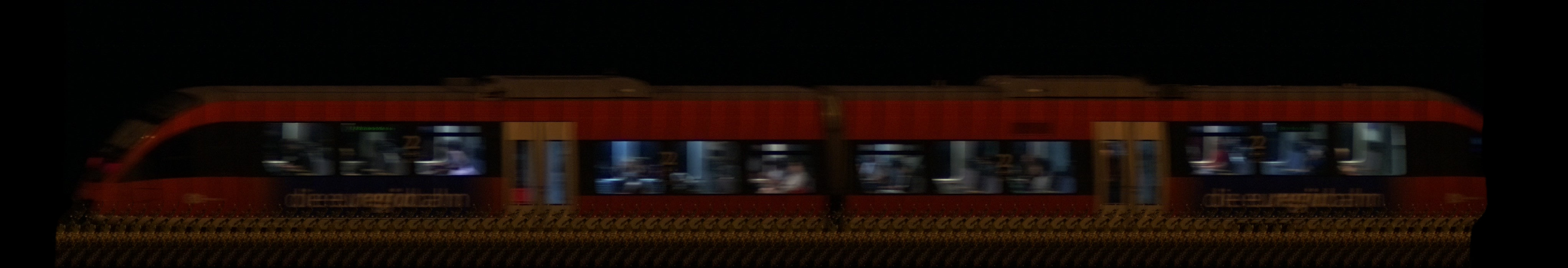 There should be a train photo here :'(