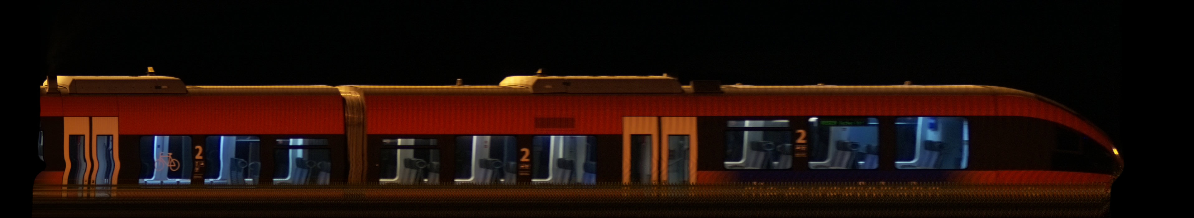 There should be a train photo here :'(