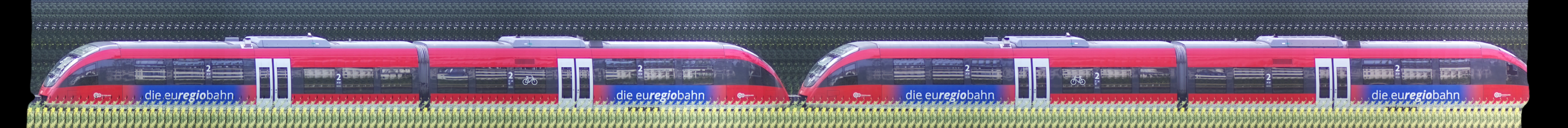 There should be a train photo here :'(