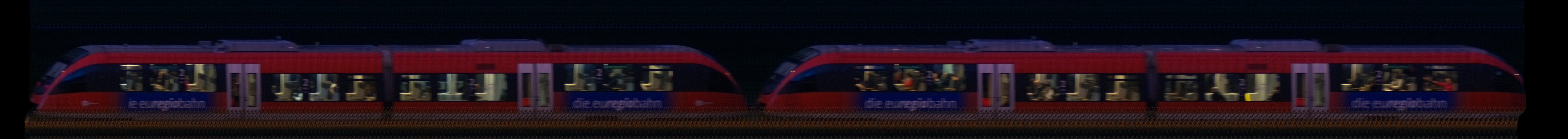 There should be a train photo here :'(