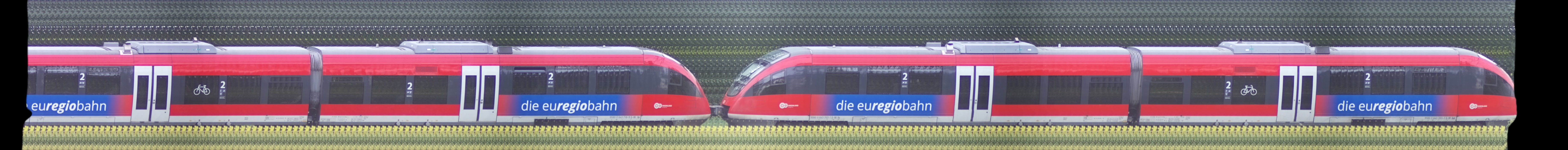 There should be a train photo here :'(