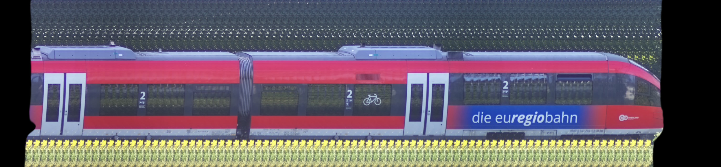 There should be a train photo here :'(