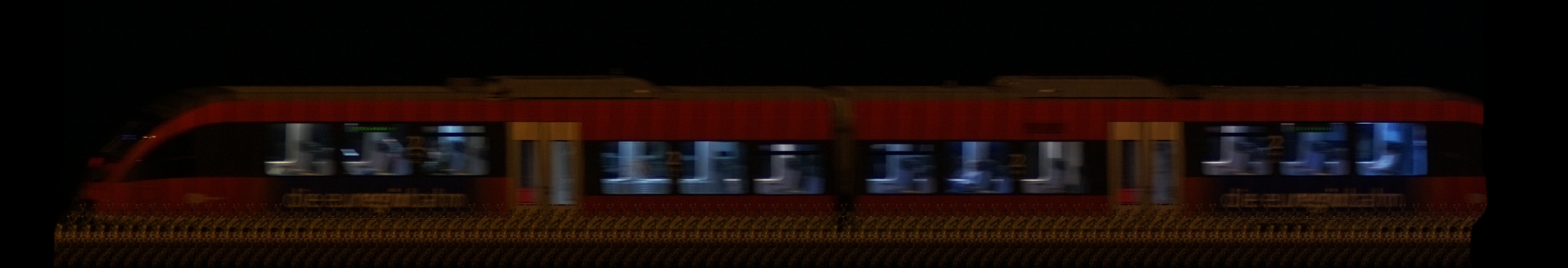 There should be a train photo here :'(