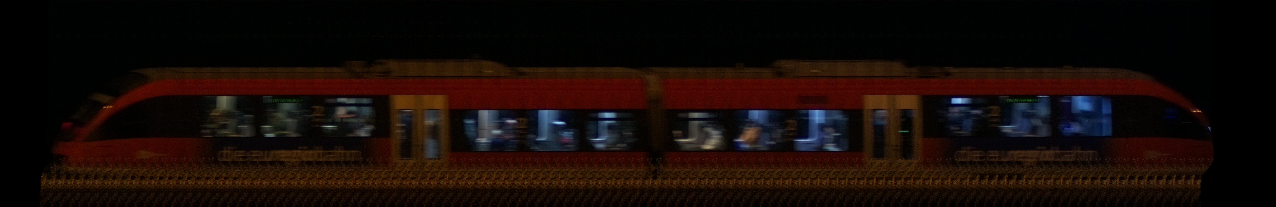 There should be a train photo here :'(