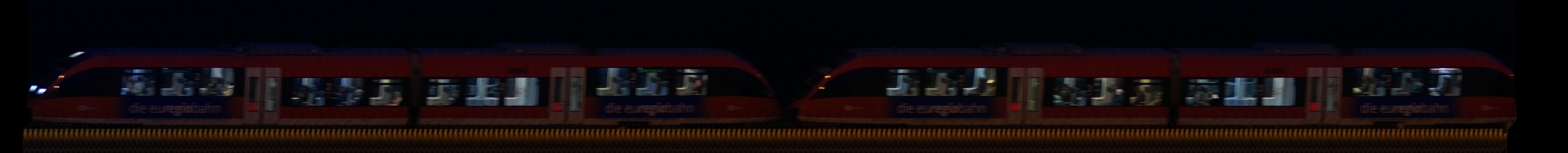 There should be a train photo here :'(