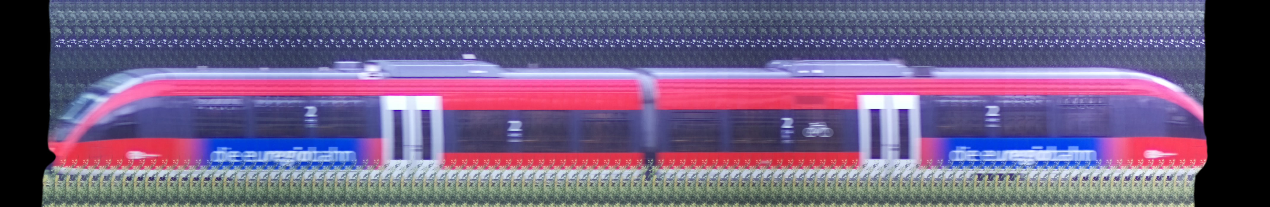 There should be a train photo here :'(