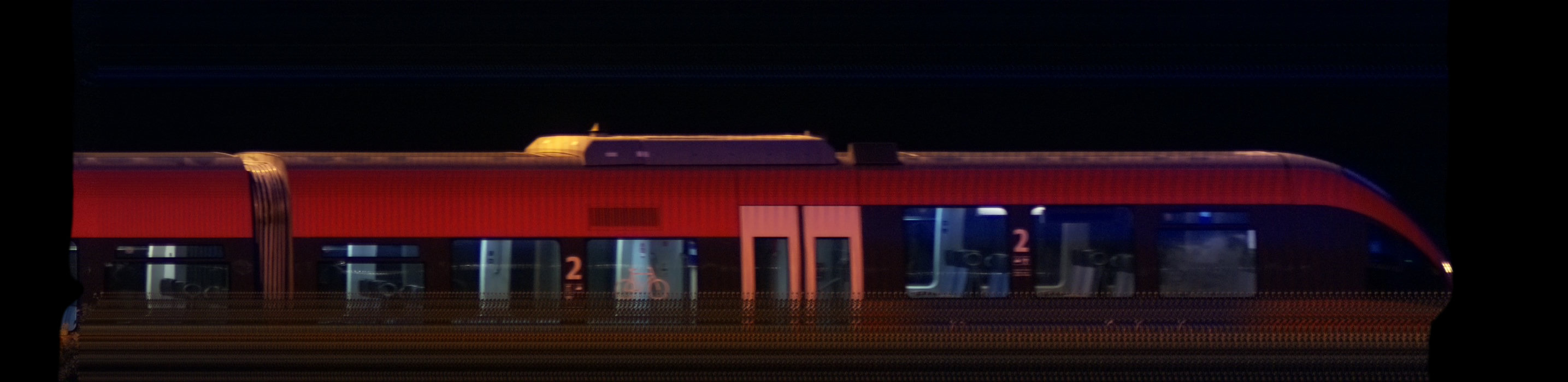 There should be a train photo here :'(
